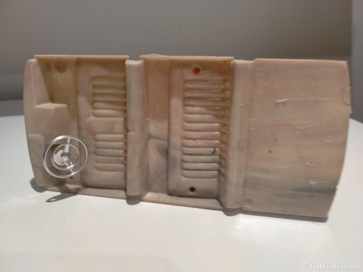 Spare Parts and Pieces: Interior con volante del Seat 1400C familiar de Rico