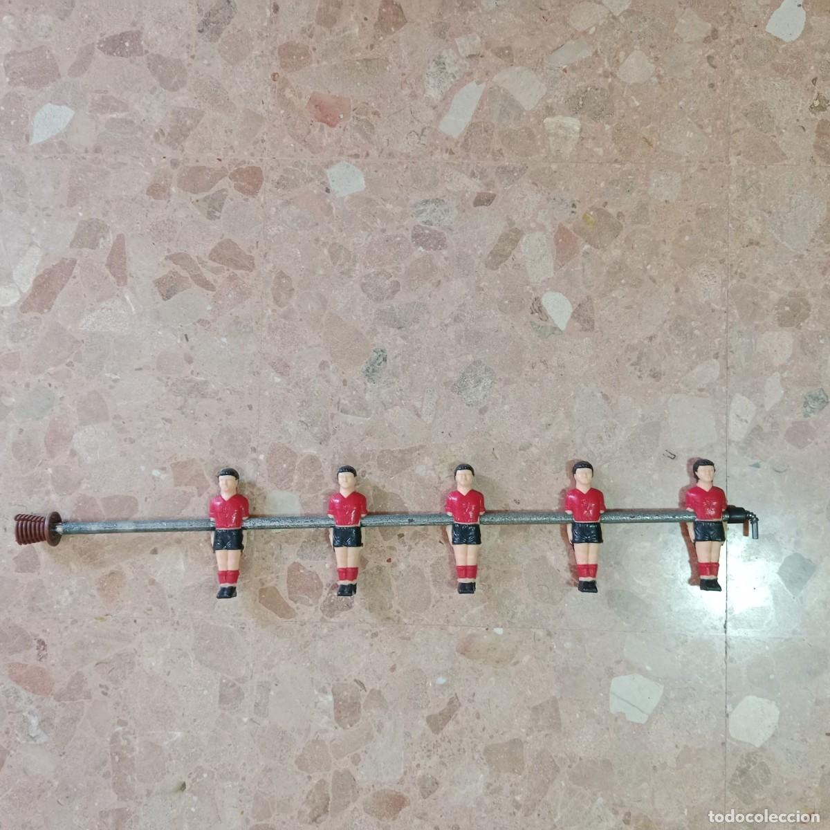 Pe&ccedil;as sobresselentes e pe&ccedil;as: BARRA MET&Aacute;LICA CON 5 CENTROCAMPISTAS -FUTBOL&Iacute;N - JUGUETES ARFA (FRANCIA) - MADE IN FRANCE - A&Ntilde;OS 60.