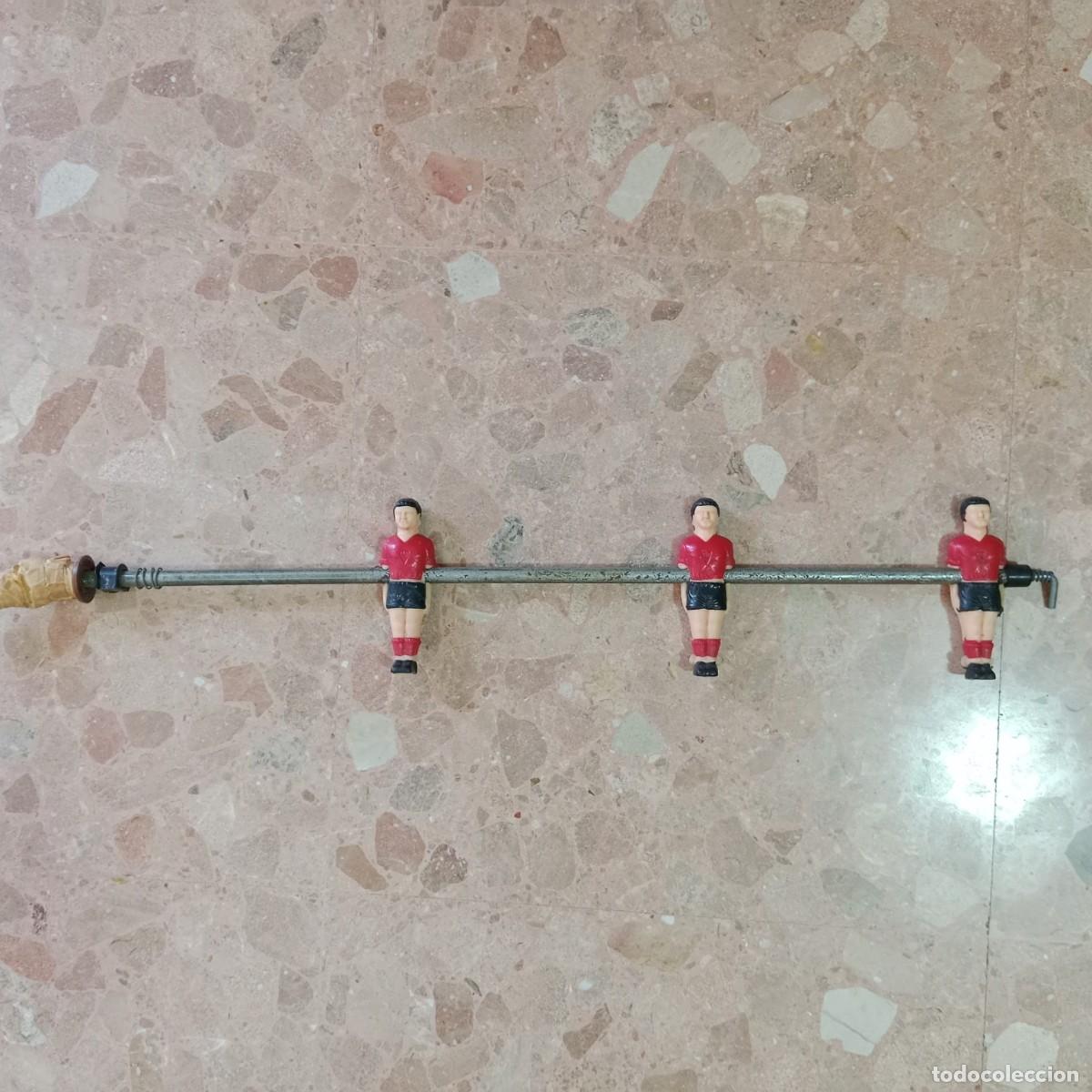 Pe&ccedil;as sobresselentes e pe&ccedil;as: BARRA MET&Aacute;LICA CON TRES DELANTEROS -FUTBOL&Iacute;N - JUGUETES ARFA (FRANCIA) - MADE IN FRANCE - A&Ntilde;OS 60.