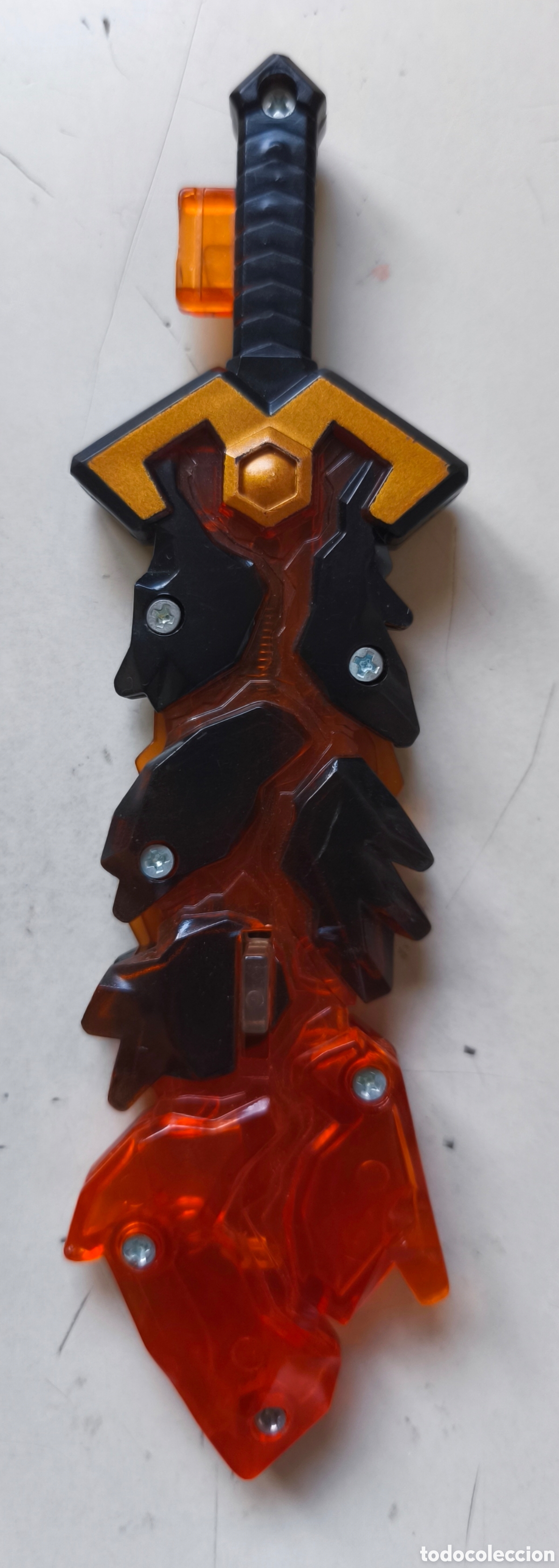 Repuestos y piezas: Espada t&eacute;rmica (Thermal Sword), Grimlock clase Voyager de la l&iacute;nea Transformers Animated