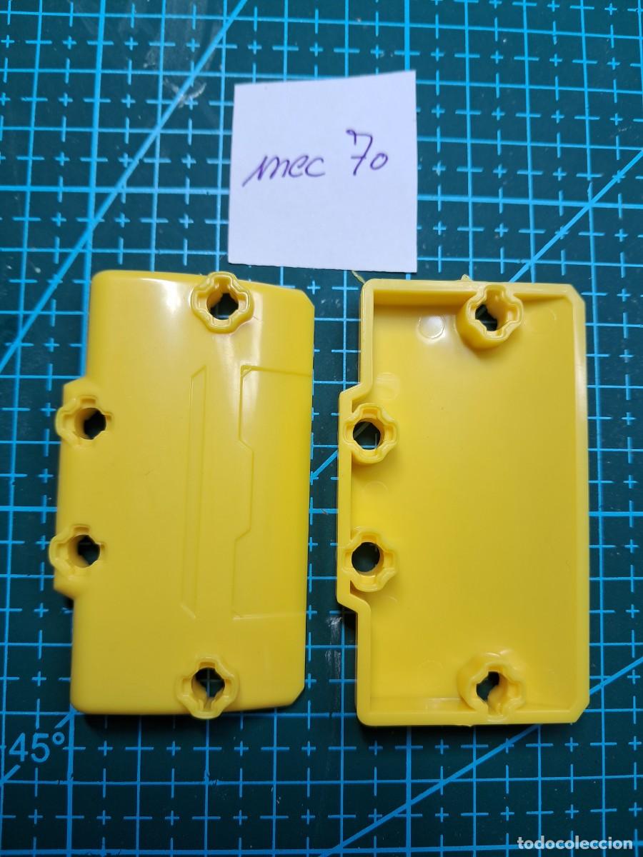 Repuestos y piezas: 2 Carcasas o paneles embellecedores pl&aacute;stico amarillo (63 x 36 mm) - Clementoni - Laboratorio de mec