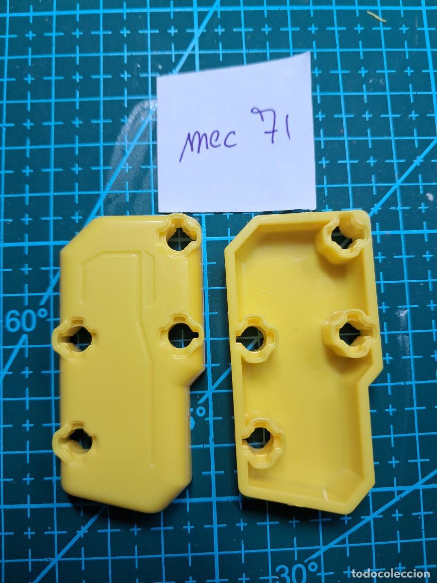 Repuestos y piezas: 2 Carcasas o paneles embellecedores pl&aacute;stico amarillo (55 x 27 mm) - Clementoni - Laboratorio de mec