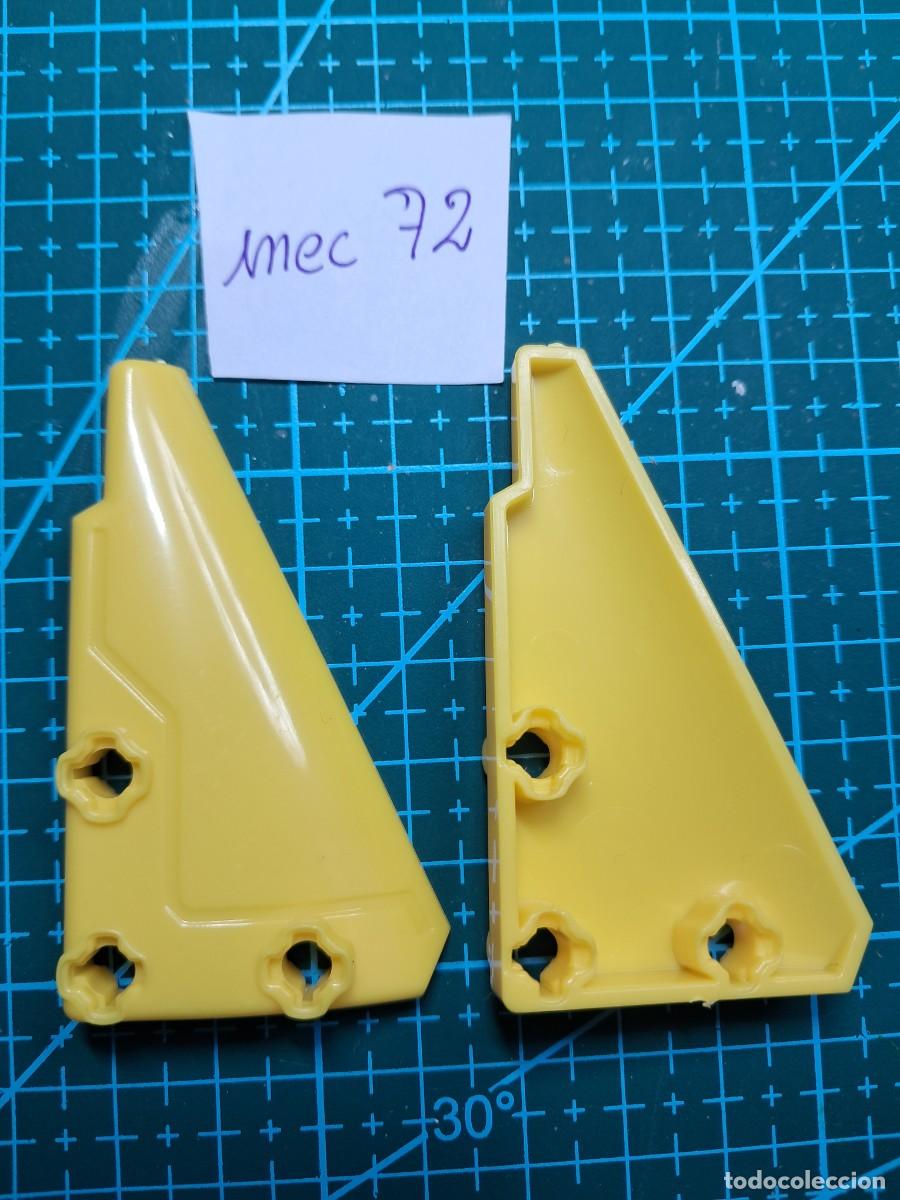 Repuestos y piezas: 2 Carcasas o paneles embellecedores pl&aacute;stico amarillo (63 x 36 mm) - Clementoni - Laboratorio de mec