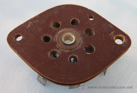Radios antiguas: Tube radio&acute;s socket...Sanna - Foto 1