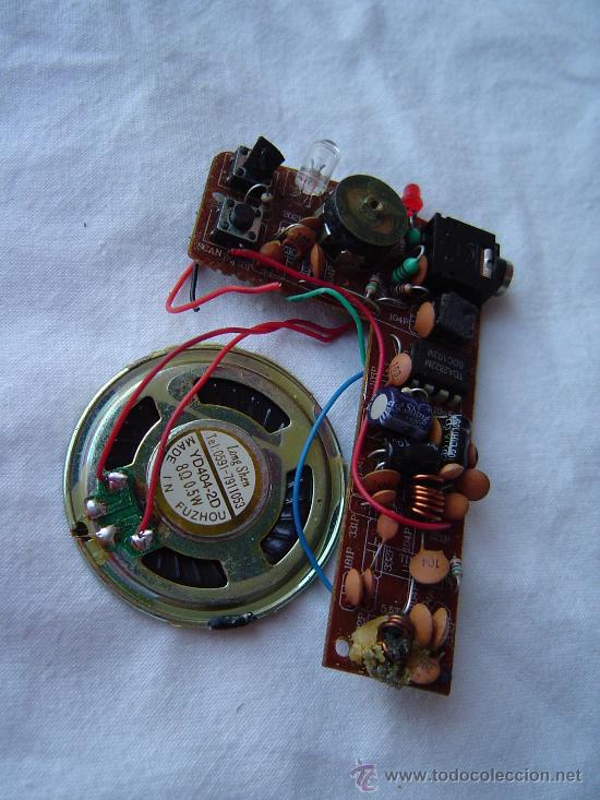 Radios antiguas: CIRCUITO IMPRESO CON COMPONENTES Y ALTAVOZ - Foto 1