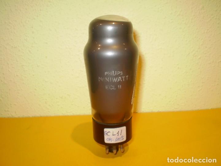 Radios antiguas: VALVULA ECL11-MINIWATT-  TESTADA.. - Foto 1