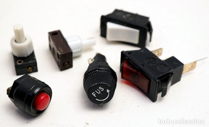 Radios antiguas: Componentes electr&oacute;nicos antiguos. - Foto 1