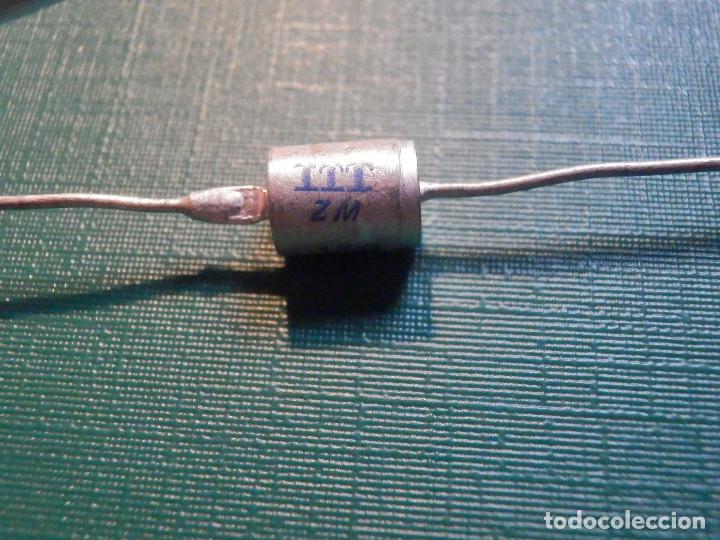 Radios antiguas: ITT 2M150 - Fusistor? - Foto 1