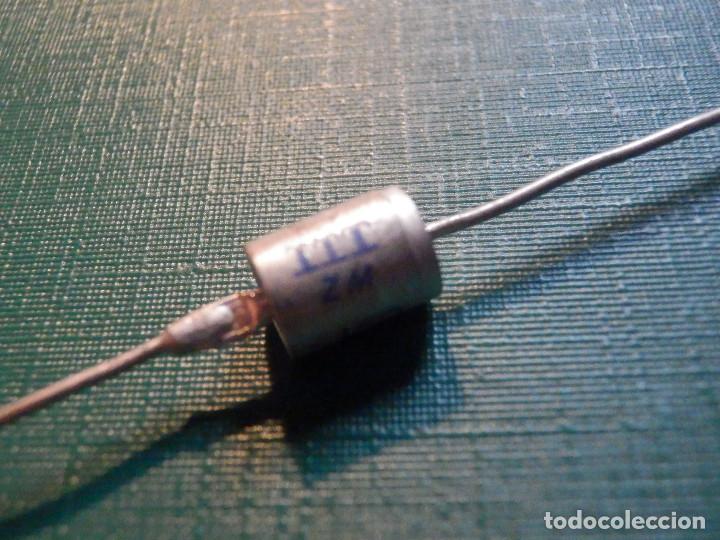 Radios antiguas: ITT 2M150 - Fusistor? - Foto 3