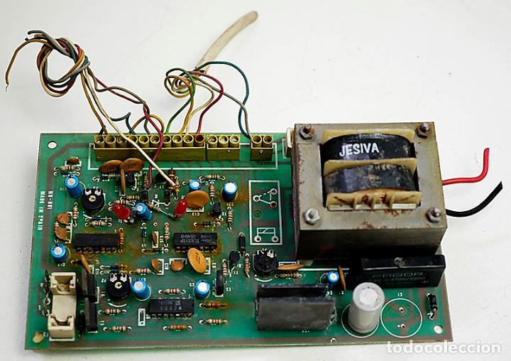 Radios antiguas: Componentes electr&oacute;nicos antiguos. - Foto 1