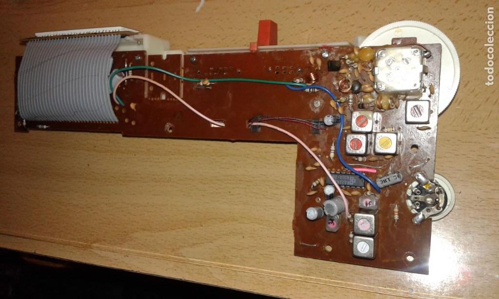 Radios antiguas: CIRCUITO IMPRESO CON DISPLAY Y COMPONENTES - Foto 2