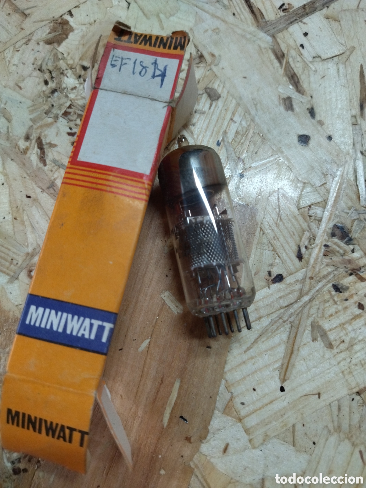 one pair Miniwatt Dario ECC189 yellow logo tested tube