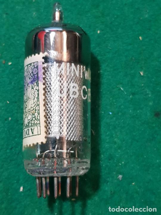Radios antiguas: UBC81 MINIWATT NO TESTADA - Foto 1