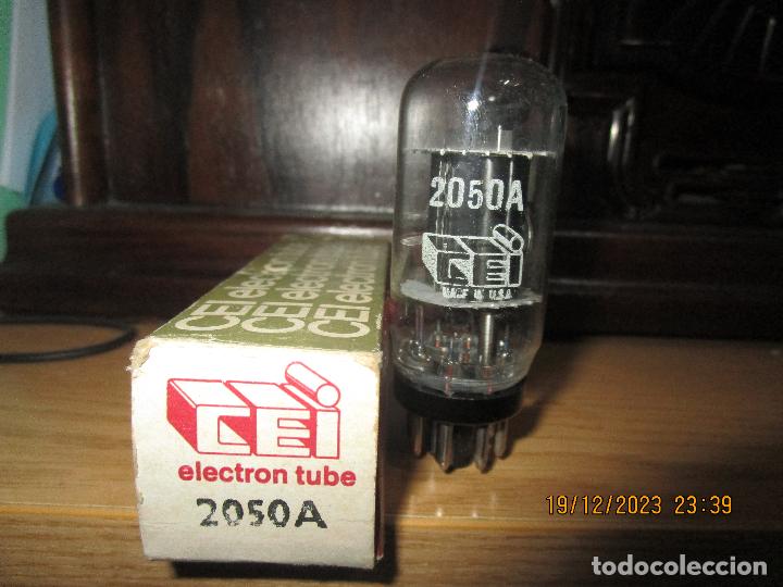 Radios antiguas: 2050 A VALVULA NUEVA - Foto 1