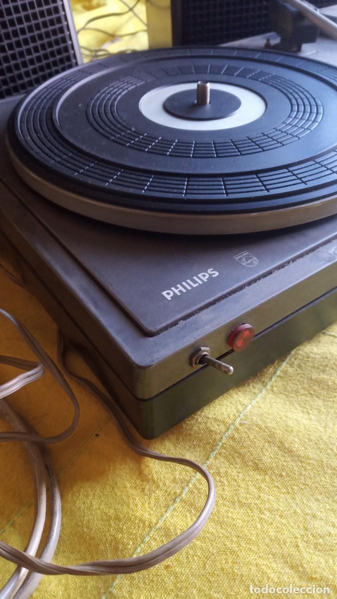 Radios antiguas: tocadiscos philips 22AF381 (estropeado) - Foto 3
