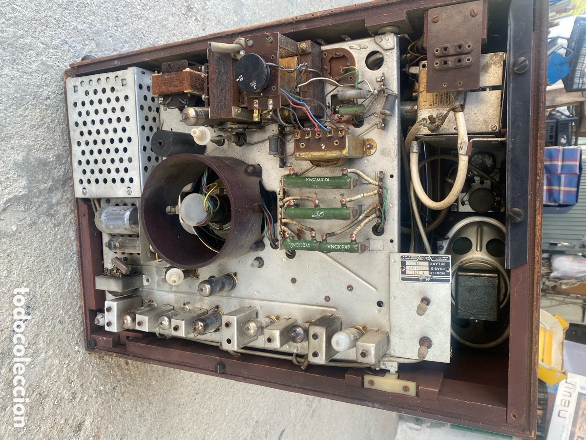 Radios antiguas: Televisor v&aacute;lvulas marca iberia - Foto 2