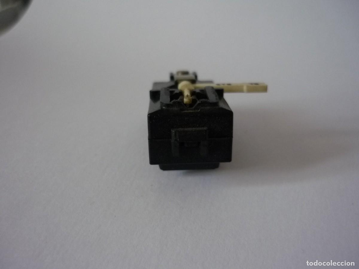 Radios antiguas: Capsula con aguja de tocadiscos - Foto 2
