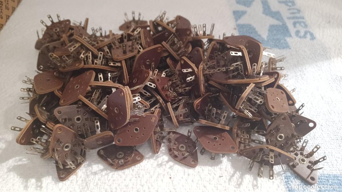 Radios antiguas: Lote de Zocalos 7 pines baquelita. (No miniatura) 140 unidades