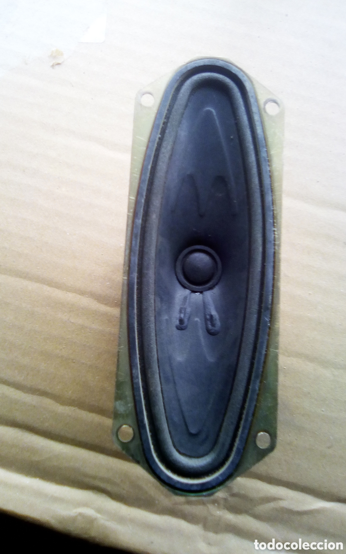 Radios antiguas: Altavoz CZS. 02311B. 16 R5 W616. Mide 5,5 x 16 cm.