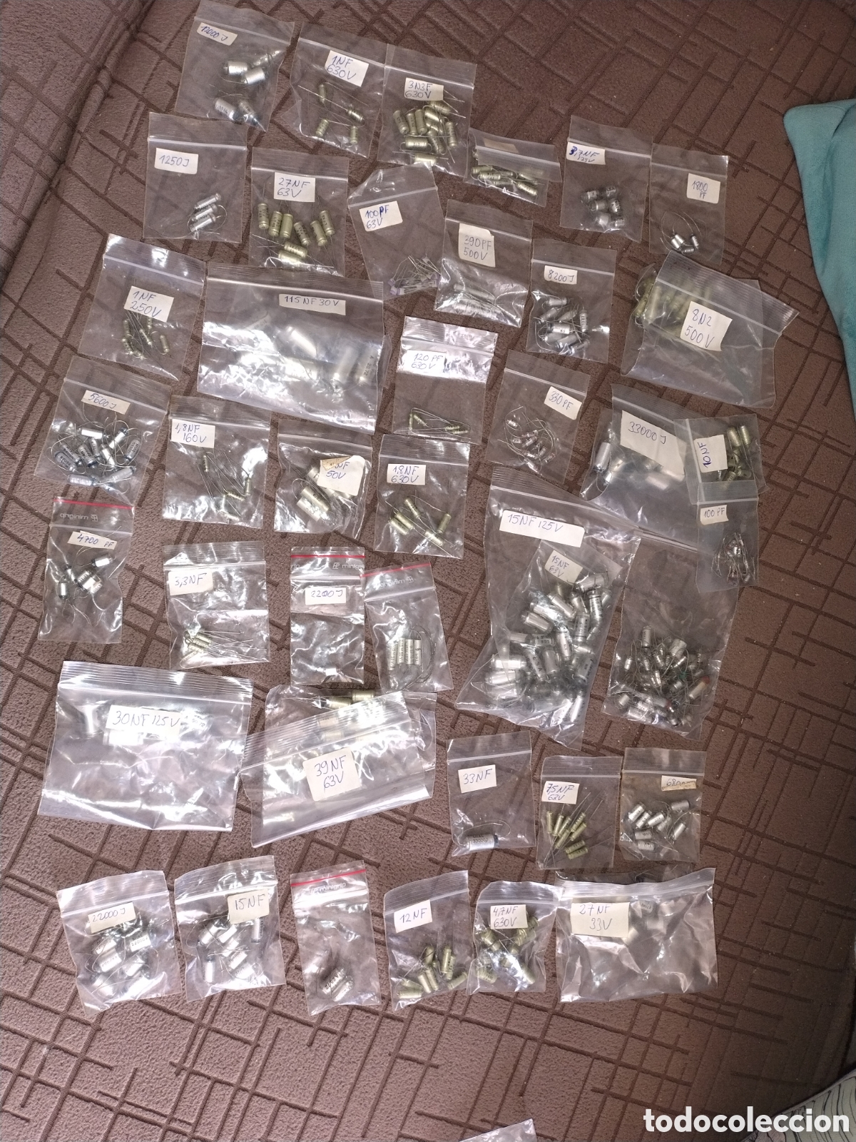 Radios antiguas: Condensadores estiroflex