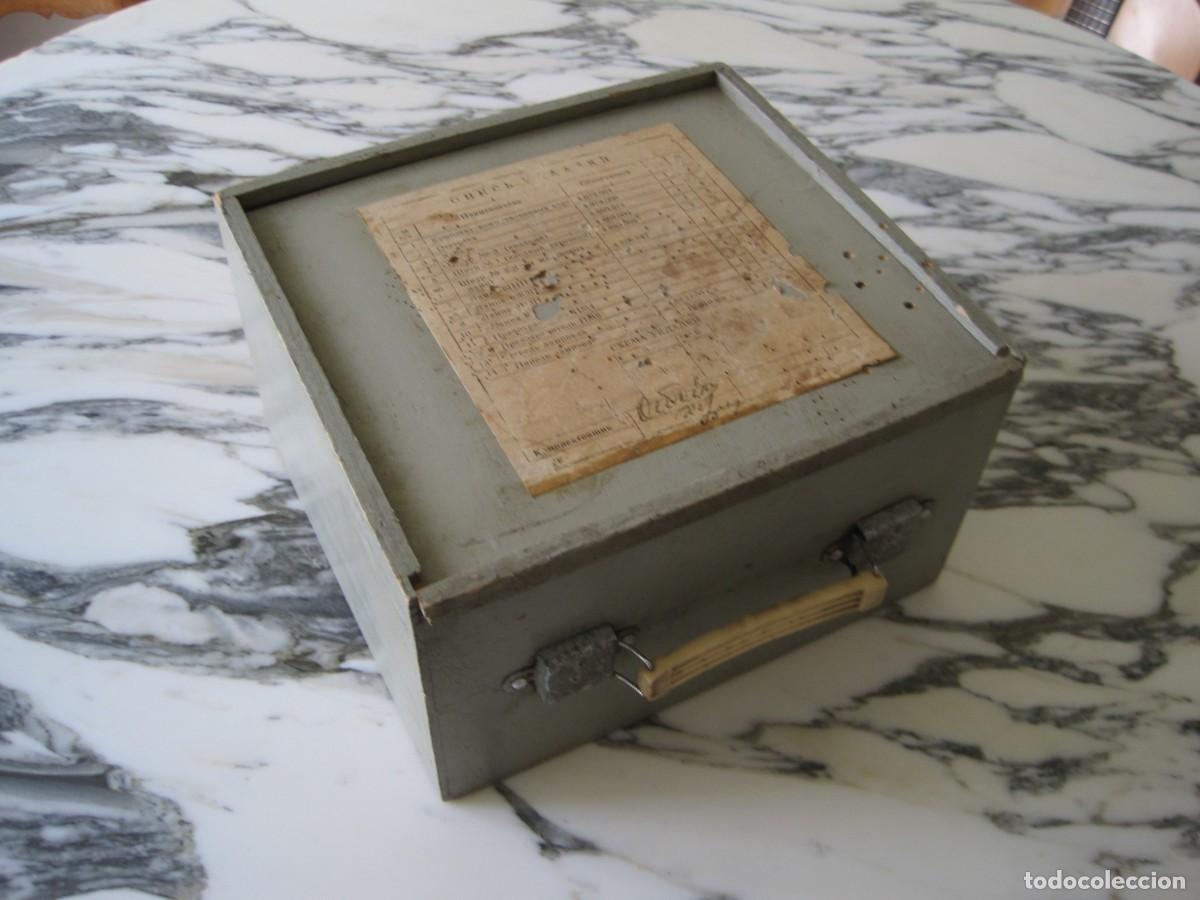 Radios antiguas: FANT&Aacute;STICA CAJA MADERA CON 72 V&Aacute;LVULAS DE RADIO ANTIGUA - L&Aacute;MPARAS