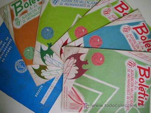 Sports collectibles: BOLET&Iacute;N DE LA AGRUPACI&Oacute;N VALENCIANA DE PREPARADORES DE FUTBOL. 1957/1962. Lote de 6 n&uacute;meros: n&ordm;1, 2,