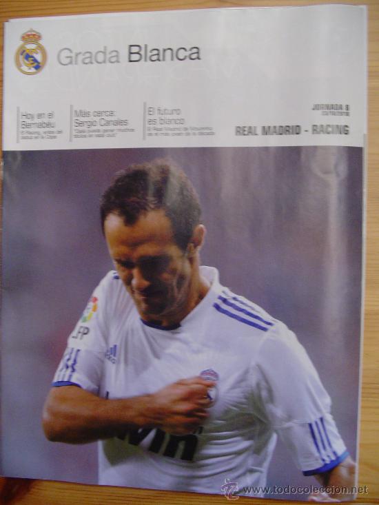 Coleccionismo deportivo: Revista Grada Blanca Real Madrid. Jornada 8 temporada 2010. Poster Ozil