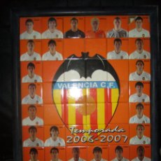 Coleccionismo deportivo: VALENCIA CF 2006 2007 MOSAICO DE AZULEJOS CON LOS JUGADORES. Lote 52430451