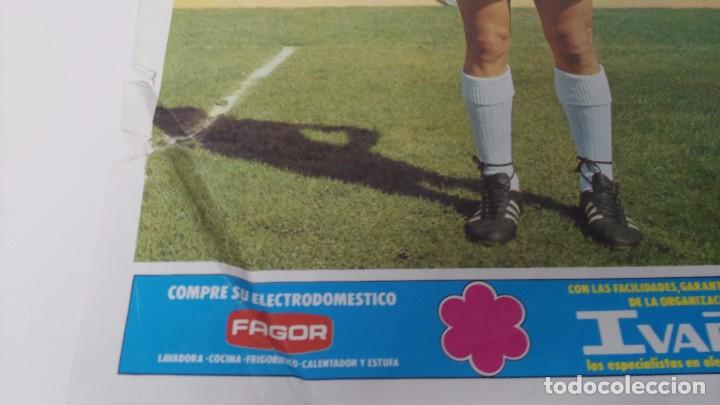 Coleccionismo deportivo: poster del real madrid Camacho - Foto 2