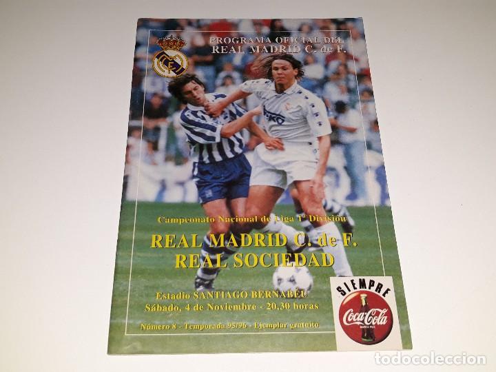 Coleccionismo deportivo: PROGRAMA OFICIAL DEL REAL MADRID N&ordm; 8 TEMPORADA 95 - 96 REAL MADRID 3 REAL SOCIEDAD 2 JORNADA 11