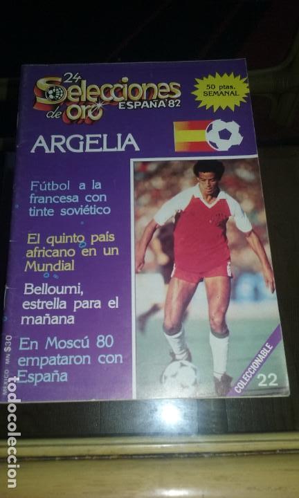 Coleccionismo deportivo: ARGELIA 1982. REVISTA SELECCIONES DE ORO MUNDIAL 1982. n&ordm;22.MUY BUEN ESTADO. INCLUYE POSTER