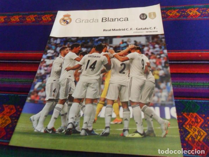 Coleccionismo deportivo: GRADA BLANCA REAL MADRID GETAFE C.F. JORNADA 1 19-8-18. P&Oacute;STER CAMPE&Oacute;N TROFEO SANTIAGO BERNAB&Eacute;U. MBE