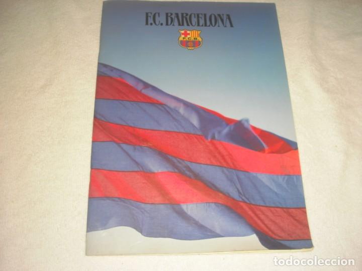 Collezionismo sportivo: F.C. BARCELONA , REVISTA SOBRE EL CLUB ESCRITA EN 4 IDIOMAS 35 PAG