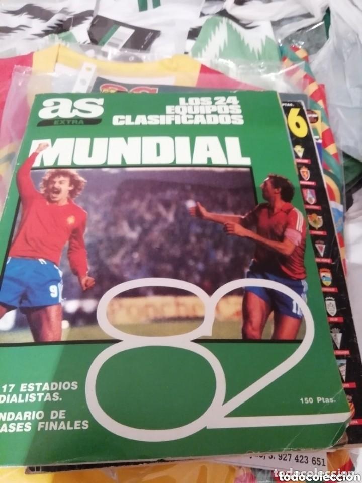 Coleccionismo deportivo: Mundial 1982 Espa&ntilde;a. Gu&iacute;a diario as. Completa.