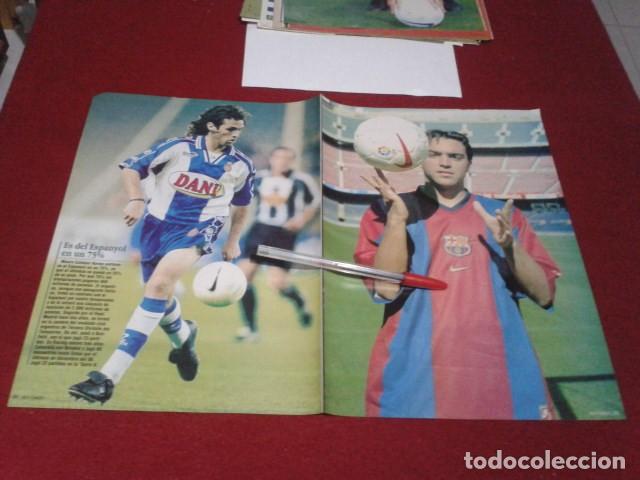 Sports collectibles: POSTER  DOBLE ( XAVI- F.C. BARCELONA + NAVAS - ESPANYOL )