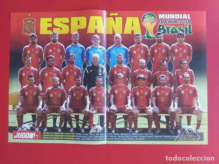 Sports collectibles: POSTER DOBLE REVISTA JUGON PLANTILLA ESPA&Ntilde;A MUNDIAL BRASIL 2014 MAS R.MADRID CAMPEON CHAMPIONS 13-14
