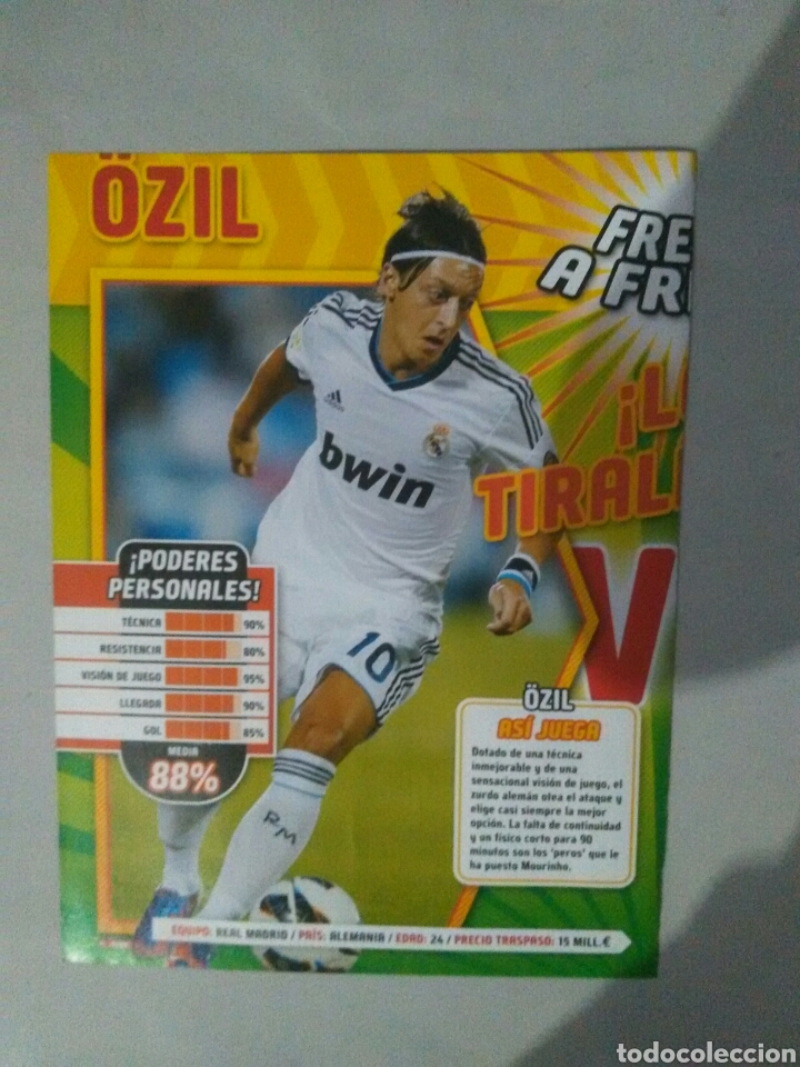 Coleccionismo deportivo: MESUT OZIL REAL MADRID TIPO P&Oacute;STER 1 P&Aacute;G REVISTA JUG&Oacute;N + SERGIO RAMOS Y GERARD PIQU&Eacute; BARCELONA BAR&Ccedil;A