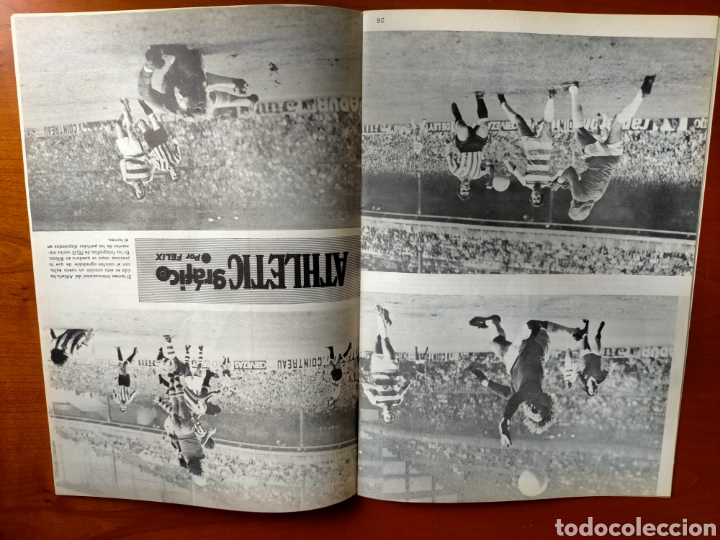 Coleccionismo deportivo: N° 33 de la Revista ATHLETIC de 1975. Incluye Póster de Rojo I. Athletic Club de Bilbao - Foto 3 - 272908038