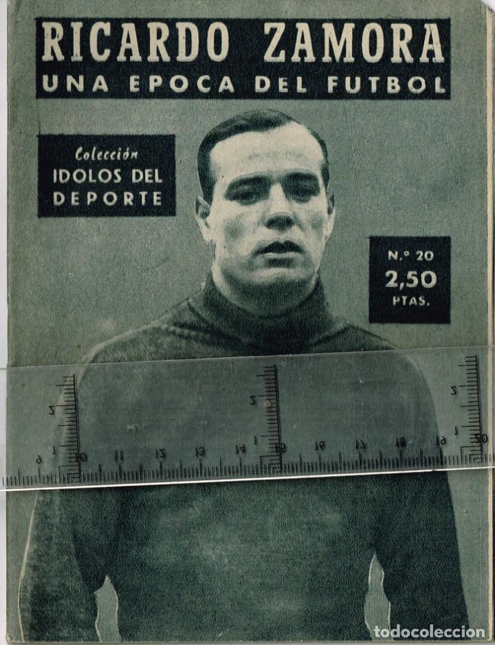 Sports collectibles: 1958 2 GRANDES DEL F. C. BARCELONA: ZAMORA Y SEGARRA Colecci&oacute;n Idolos del Deporte (2)