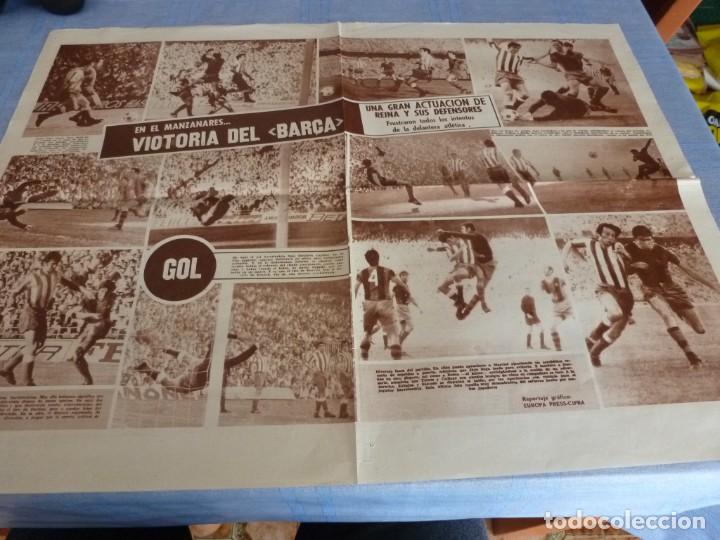 Collezionismo sportivo: PAGINAS CENTRALES DICEN(1971) EN EL MANZANARES AT.MADRID 0 BAR&Ccedil;A 1 , REINA DESTACADO