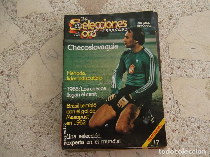 Collezionismo sportivo: 24 selecciones de oro espa&ntilde;a 82, n&ordm; 17, checoslovaquia, 72 paginas, 15 x 21, ilustrado