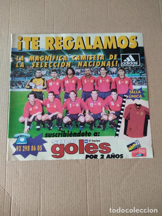 Coleccionismo deportivo: ESPA&Ntilde;A SELECCI&Oacute;N ESPA&Ntilde;OLA CAMISETA PUBLICIDAD ADIDAS REVISTA SOLO GOLES RECORTE PRENSA 22,8 X21,4 CM