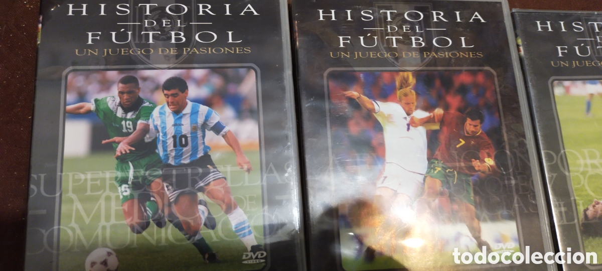 Coleccionismo deportivo: Historia del f&uacute;tbol un juego de pasiones Maradona