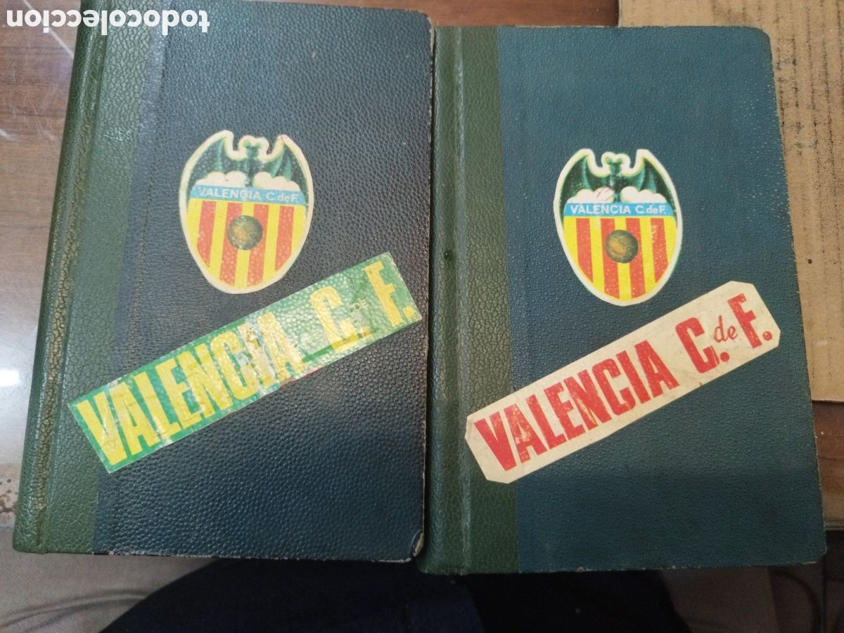 Sports collectibles: Programa oficial Valencia C.F. Del 14-3-1971 a 2-6-1973. 35 programas. F&uacute;tbol