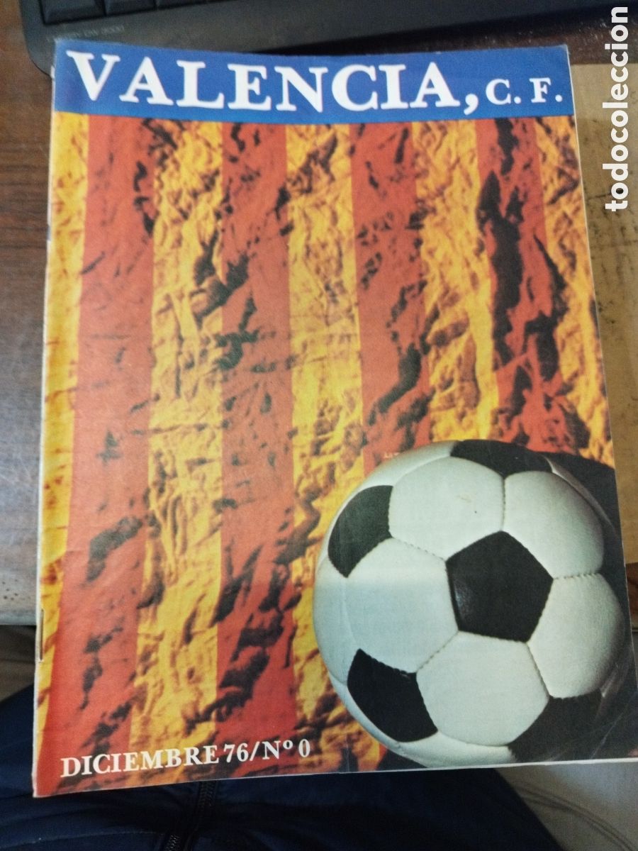 Sports collectibles: Lote de 22 ejemplares .Revista Mensual Valencia Club de f&uacute;tbol.Del a&ntilde;o 1976 al 1982.ver descripci&oacute;n