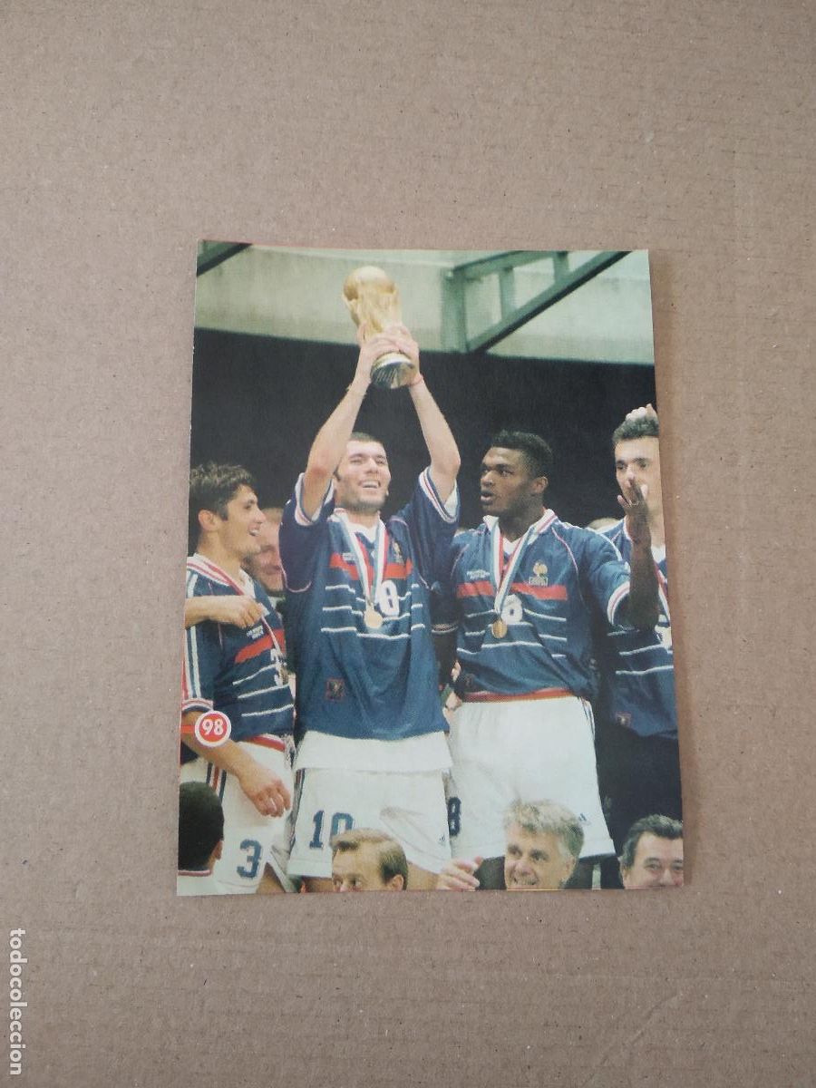 Coleccionismo deportivo: ANTIGUO RECORTE DE DIARIO PERIODICO ZIDANE FRANCIA COPA DEL MUNDO MIDE 9CM X 12,3CM