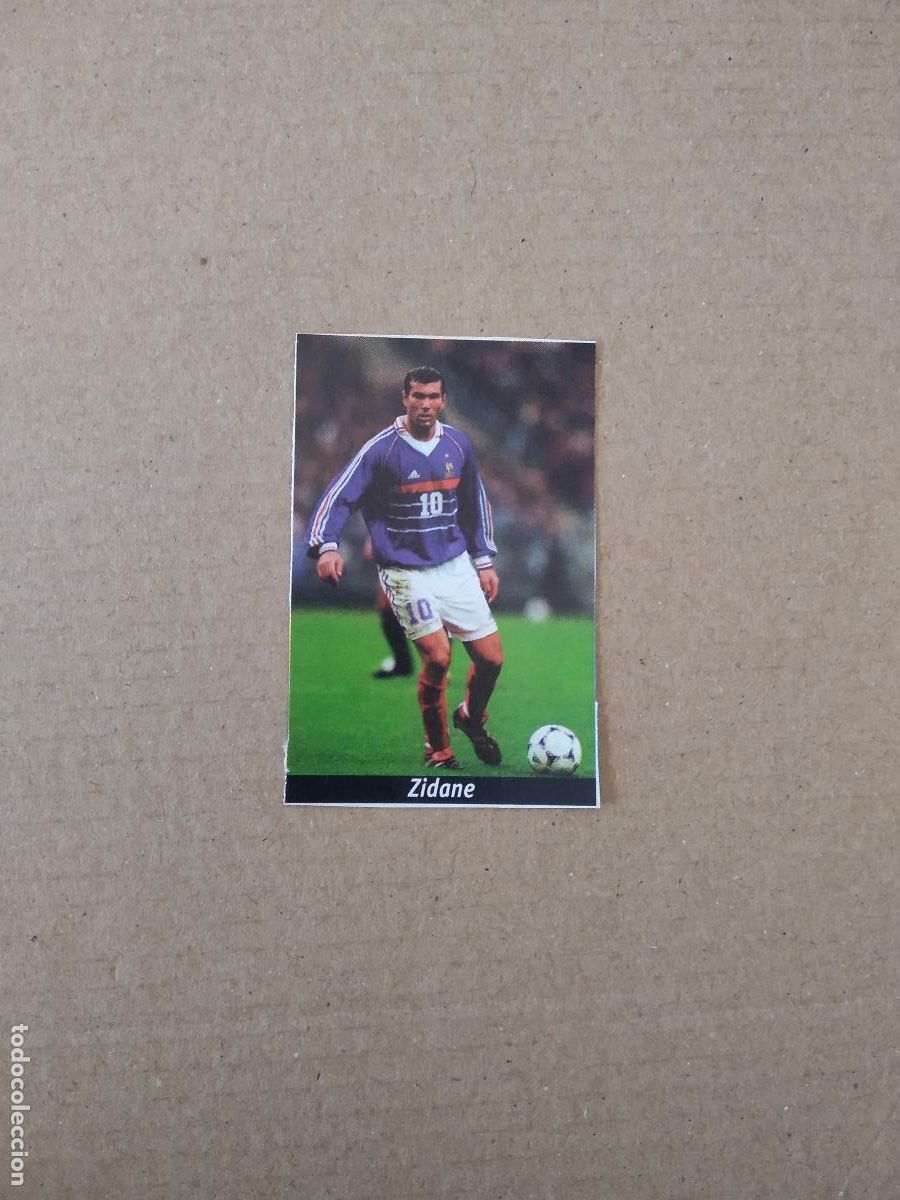 Coleccionismo deportivo: ANTIGUO RECORTE DE DIARIO PERIODICO ZIDANE FRANCIA MIDE 3,8CM X 6CM