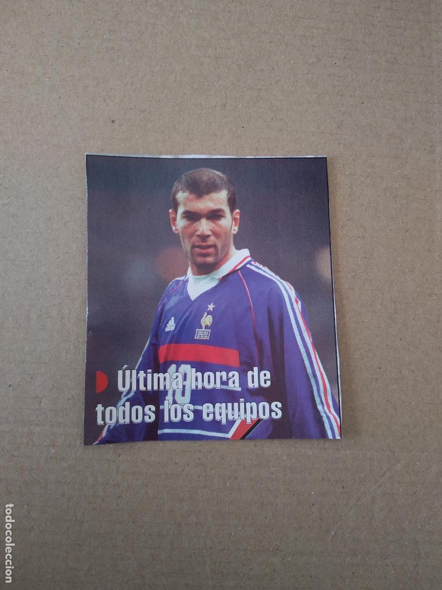 Coleccionismo deportivo: ANTIGUO RECORTE DE DIARIO PERIODICO ZIDANE FRANCIA MIDE 7,5CM X 8,7CM