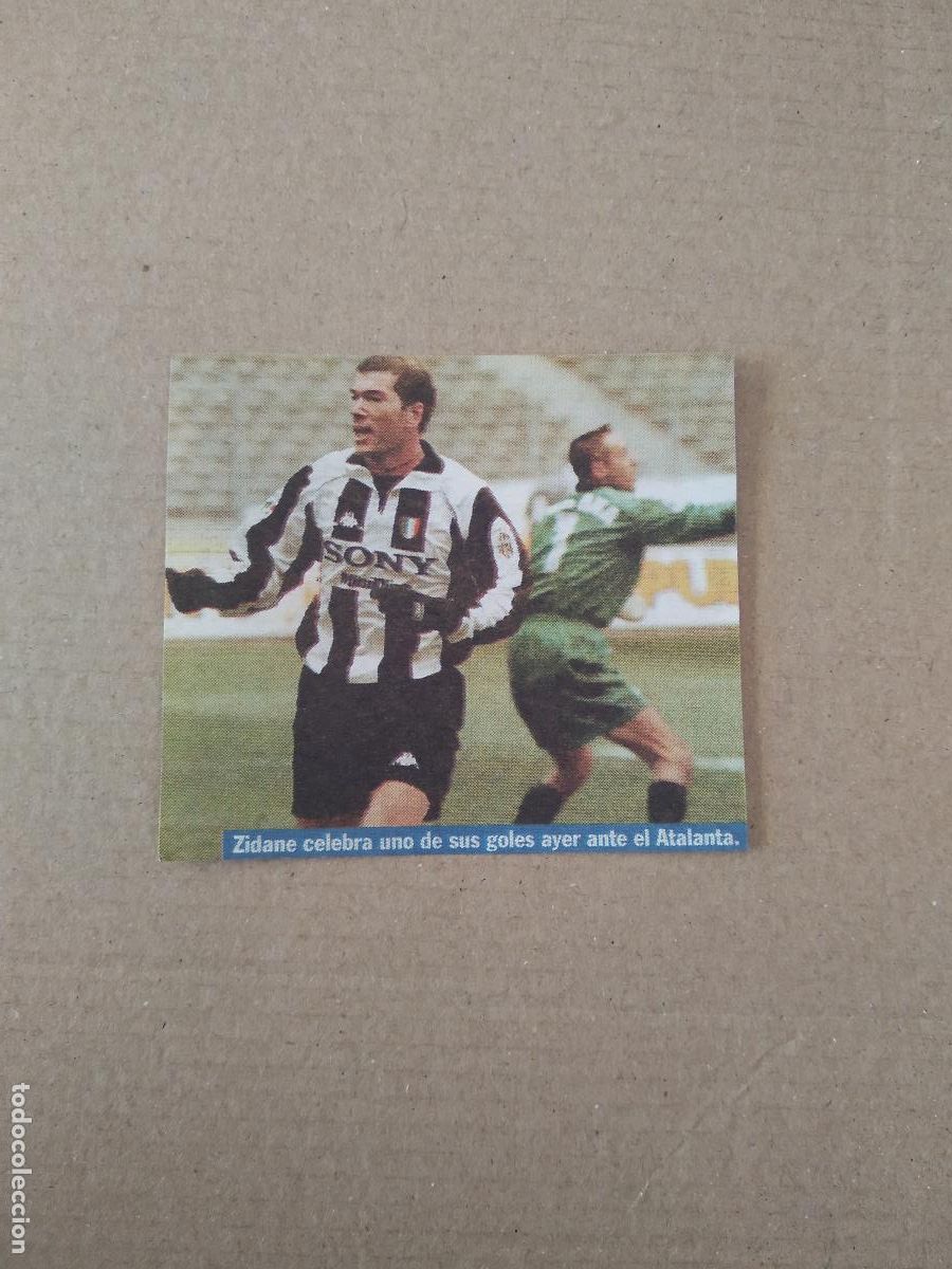 Coleccionismo deportivo: ANTIGUO RECORTE DE DIARIO PERIODICO ZIDANE JUVENTUS TURIN MIDE 6,8CM X 7,8CM