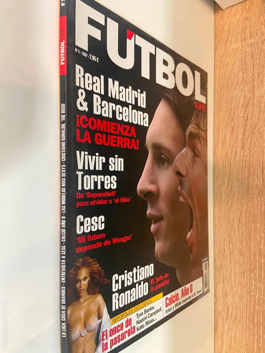 Coleccionismo deportivo: REVISTA FUTBOL LIFE N&ordm; 5 2007 / REAL MADRID & BARCELONA /CRISTIANO RONALDO / VIVIR SIN TORRES / CESC